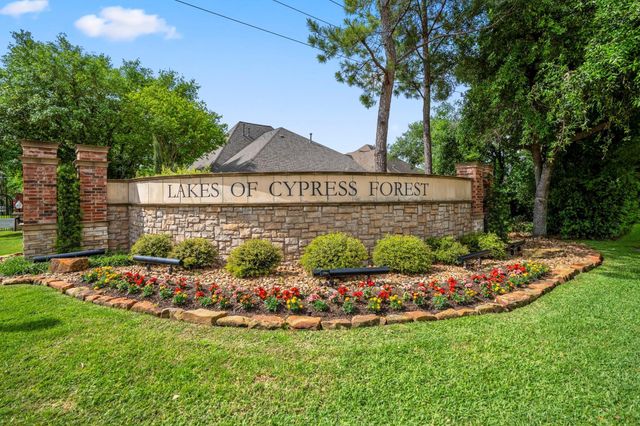 2407 Hendricks Lakes Drive, Spring, TX 77388