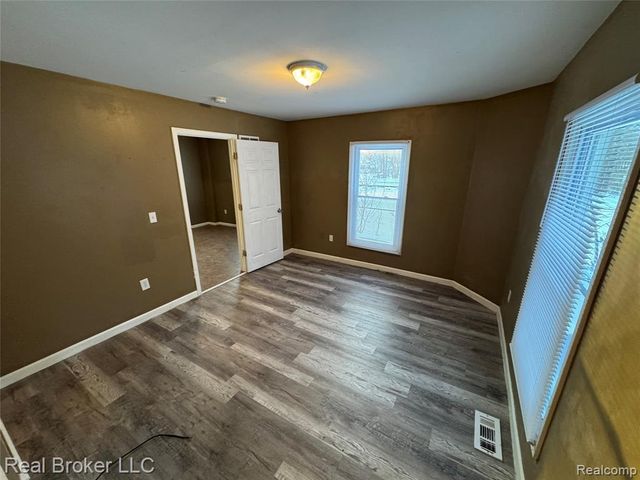 86 Hamilton Street, Pontiac, MI 48342