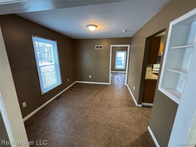 86 Hamilton Street, Pontiac, MI 48342