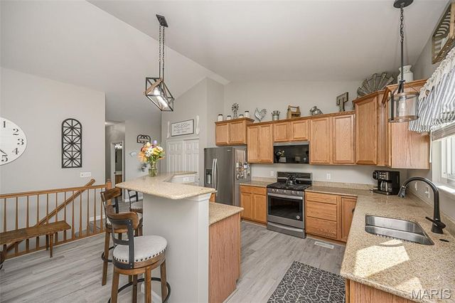 800 Mule Creek Drive, Wentzville, MO 63385