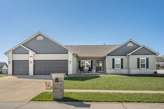 800 Mule Creek Drive, Wentzville, MO 63385