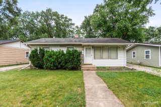 825 Foran Lane, Aurora, IL 60506