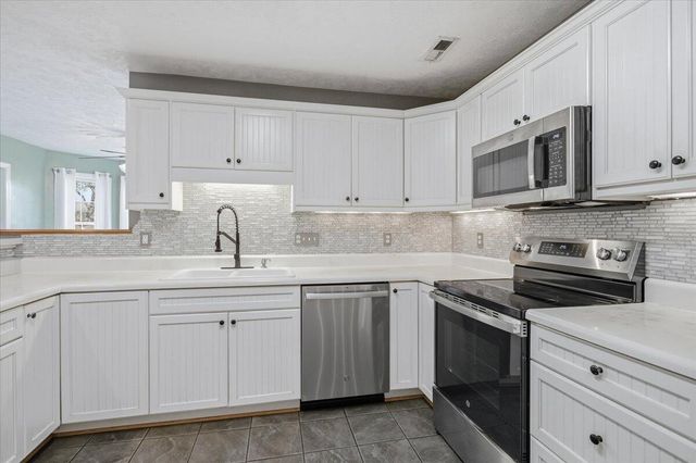 1530 Indian Springs LN, Moneta, VA 24121