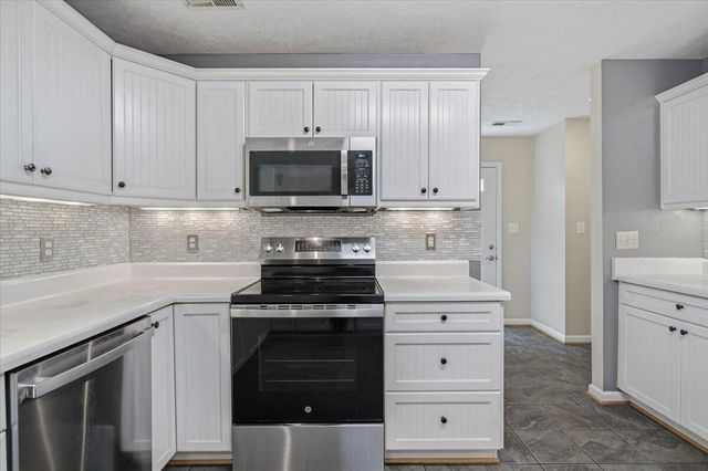 1530 Indian Springs LN, Moneta, VA 24121