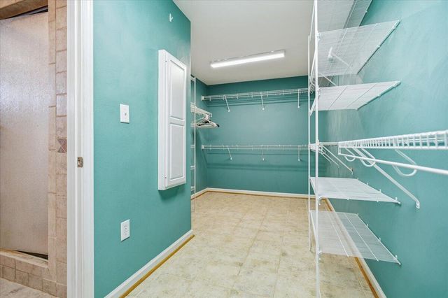 1530 Indian Springs LN, Moneta, VA 24121