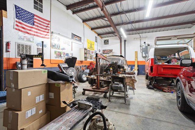 1530 Indian Springs LN, Moneta, VA 24121