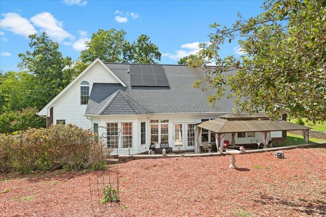 1530 Indian Springs LN, Moneta, VA 24121