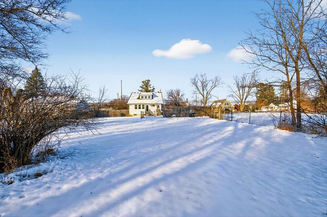 611 W Flint Street, Davison, MI 48423