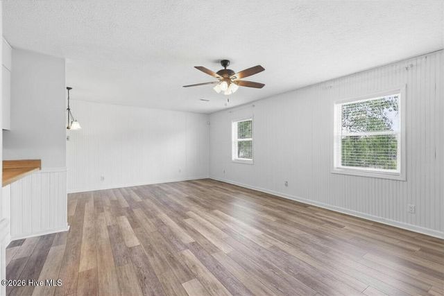 16 Crestview Place, Spring Lake, NC 28390