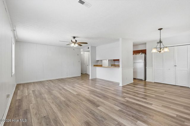 16 Crestview Place, Spring Lake, NC 28390