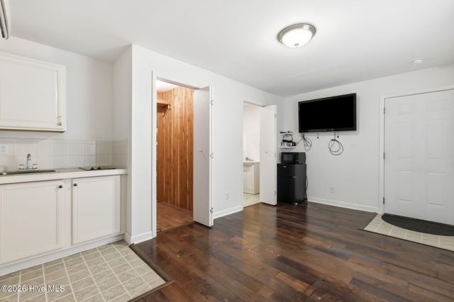 16 Crestview Place, Spring Lake, NC 28390