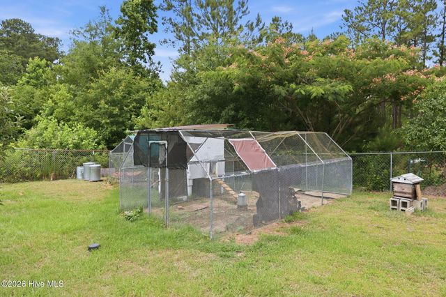 16 Crestview Place, Spring Lake, NC 28390