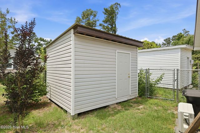 16 Crestview Place, Spring Lake, NC 28390