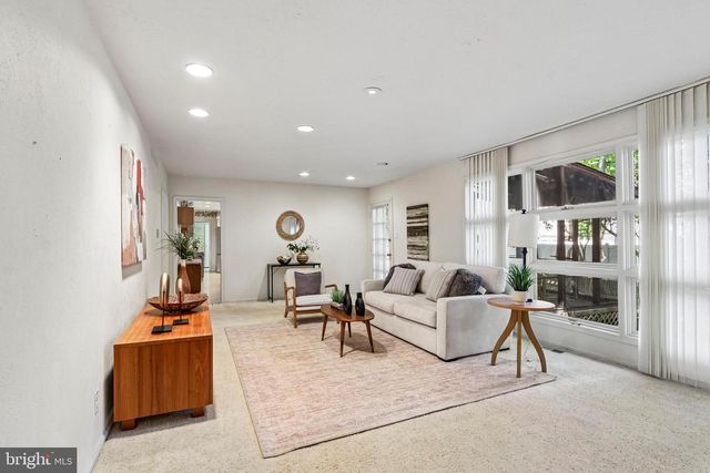 1763 TEAROSE LN, Cherry Hill, NJ 08003
