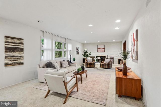 1763 TEAROSE LN, Cherry Hill, NJ 08003