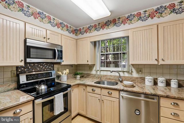 1763 TEAROSE LN, Cherry Hill, NJ 08003