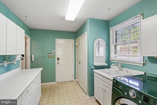 1763 TEAROSE LN, Cherry Hill, NJ 08003