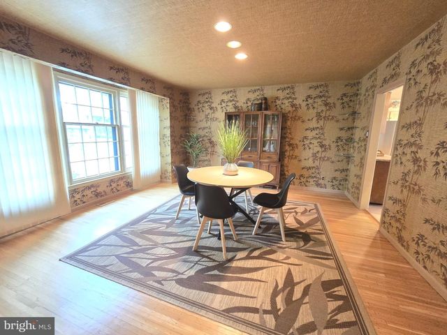 1763 TEAROSE LN, Cherry Hill, NJ 08003