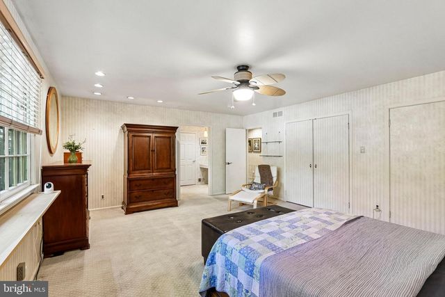 1763 TEAROSE LN, Cherry Hill, NJ 08003