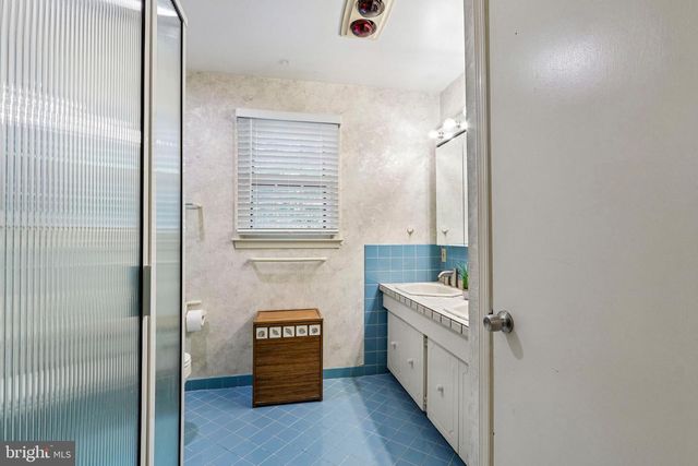 1763 TEAROSE LN, Cherry Hill, NJ 08003
