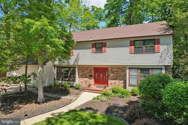 1763 TEAROSE LN, Cherry Hill, NJ 08003