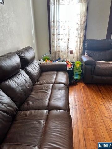 755 Myrtle Street, Elizabeth, NJ 07202