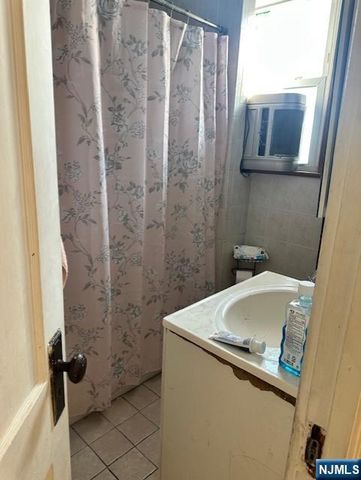 755 Myrtle Street, Elizabeth, NJ 07202