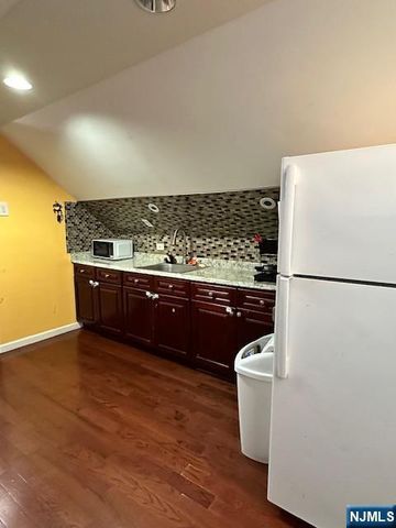 755 Myrtle Street, Elizabeth, NJ 07202