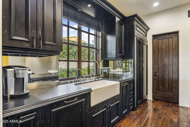 4949 E LINCOLN Drive 18, Paradise Valley, AZ 85253