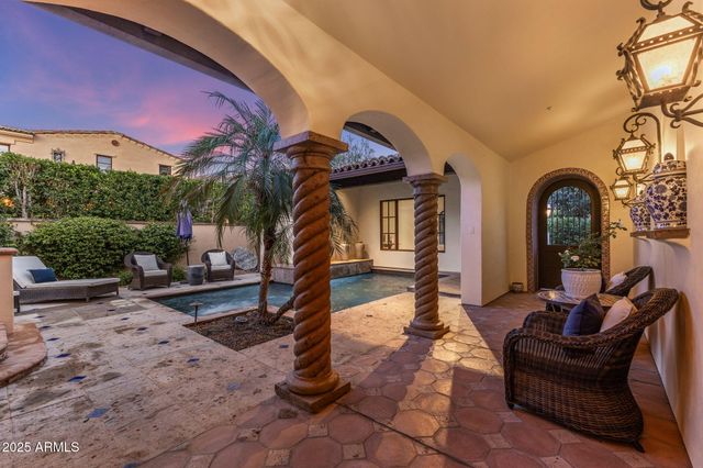 4949 E LINCOLN Drive 18, Paradise Valley, AZ 85253