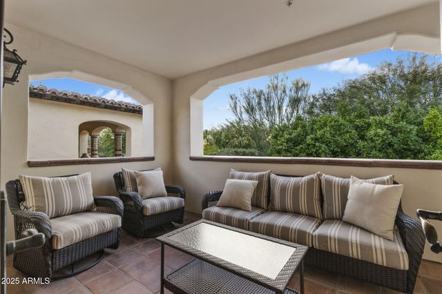 4949 E LINCOLN Drive 18, Paradise Valley, AZ 85253