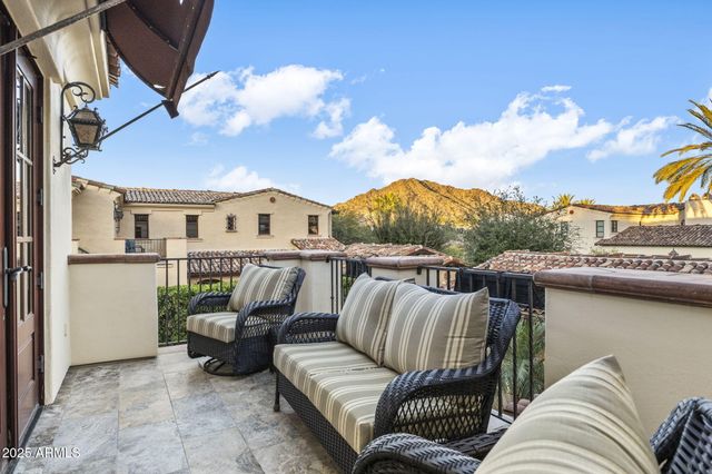 4949 E LINCOLN Drive 18, Paradise Valley, AZ 85253