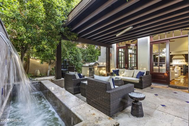 4949 E LINCOLN Drive 18, Paradise Valley, AZ 85253