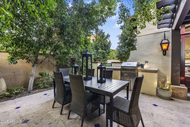 4949 E LINCOLN Drive 18, Paradise Valley, AZ 85253