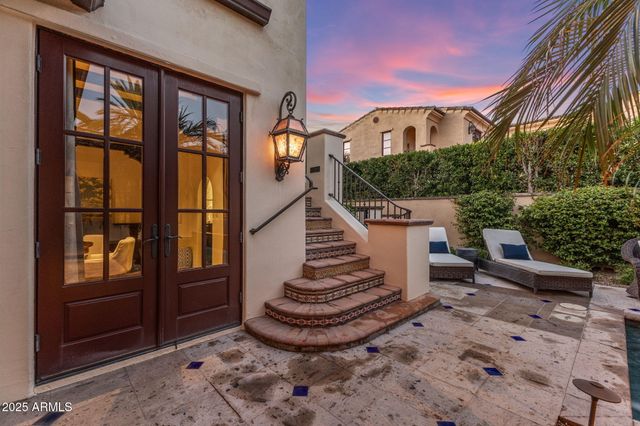 4949 E LINCOLN Drive 18, Paradise Valley, AZ 85253