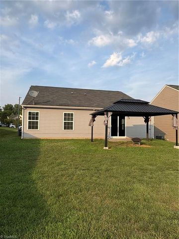 6612 Glenville Drive, Whitsett, NC 27377