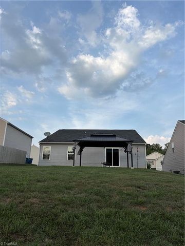 6612 Glenville Drive, Whitsett, NC 27377