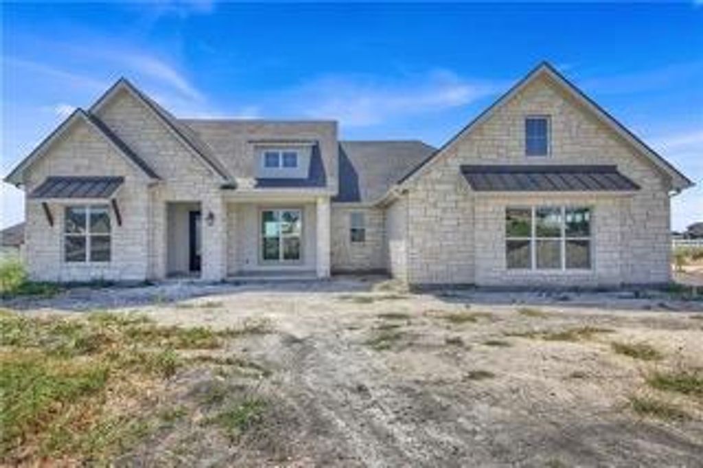 303 Highlander CT, Georgetown, TX 78626