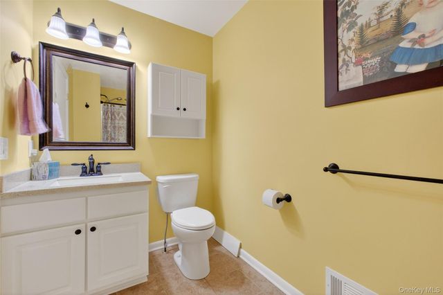 202 Falcon Court, Poughkeepsie, NY 12603