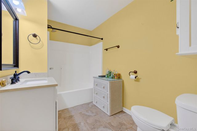 202 Falcon Court, Poughkeepsie, NY 12603