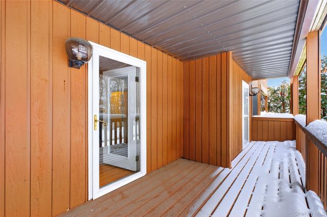 202 Falcon Court, Poughkeepsie, NY 12603