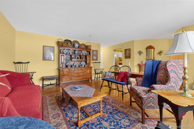 202 Falcon Court, Poughkeepsie, NY 12603