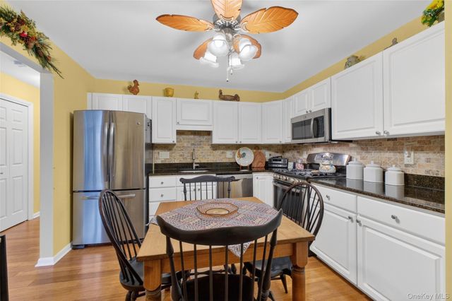 202 Falcon Court, Poughkeepsie, NY 12603