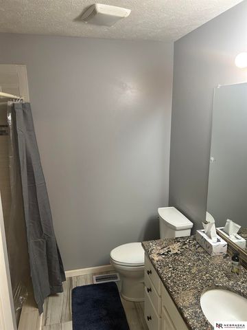 2240 Gunnison Drive, Lincoln, NE 68521