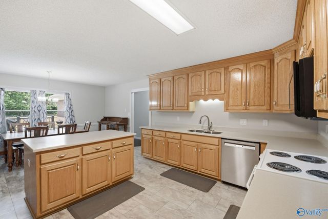 148 Whitt Haven Drive, Toney, AL 35773
