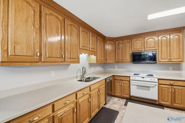 148 Whitt Haven Drive, Toney, AL 35773