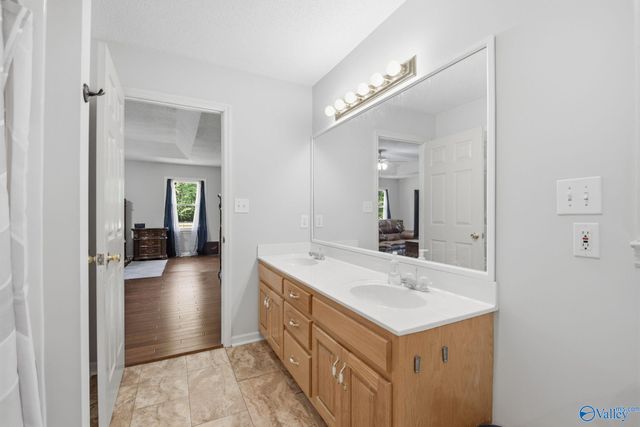 148 Whitt Haven Drive, Toney, AL 35773