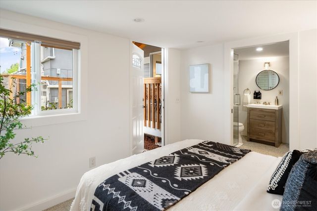 4513 Cascadia Avenue S, Seattle, WA 98118