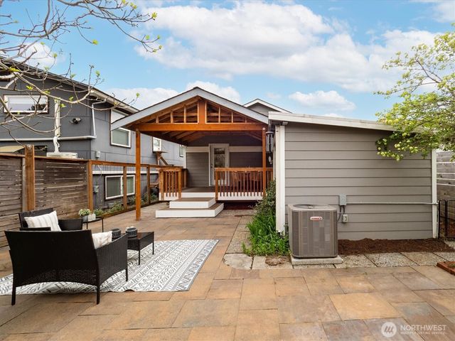 4513 Cascadia Avenue S, Seattle, WA 98118