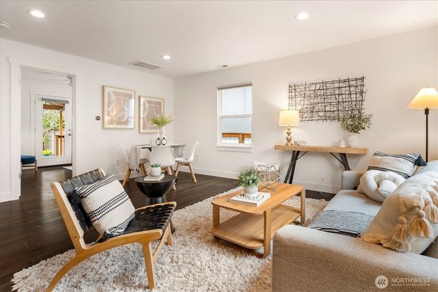 4513 Cascadia Avenue S, Seattle, WA 98118